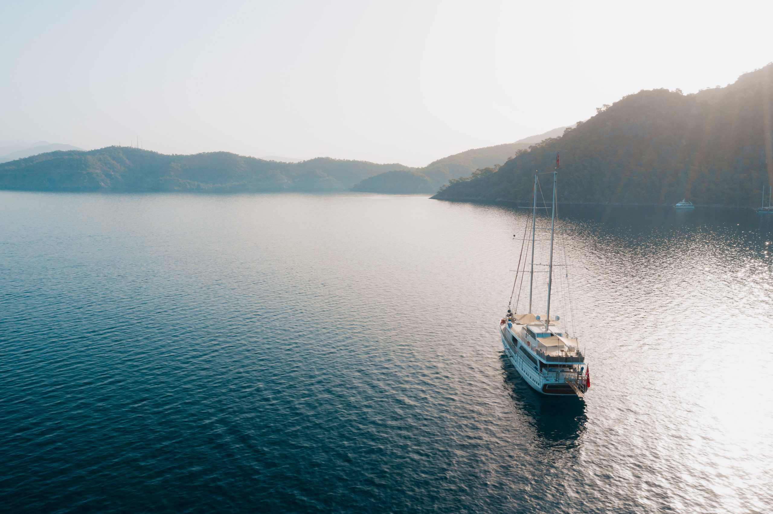 Yacht exterior image