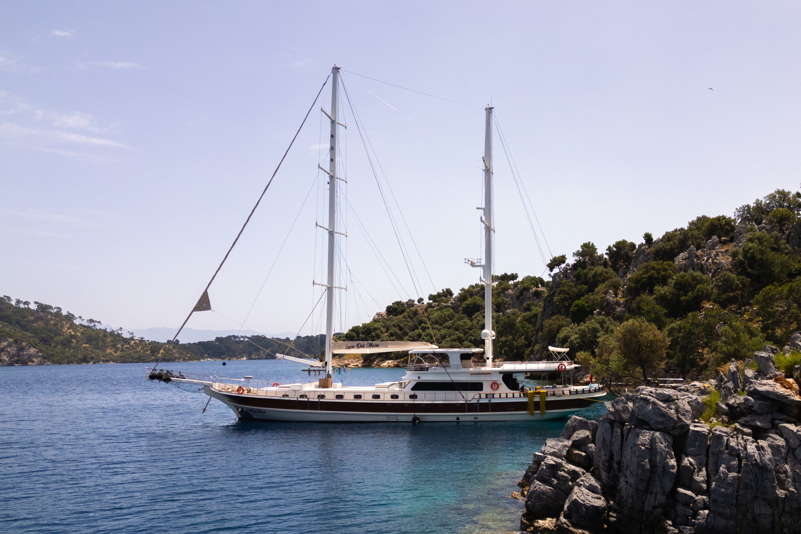 Yacht exterior image