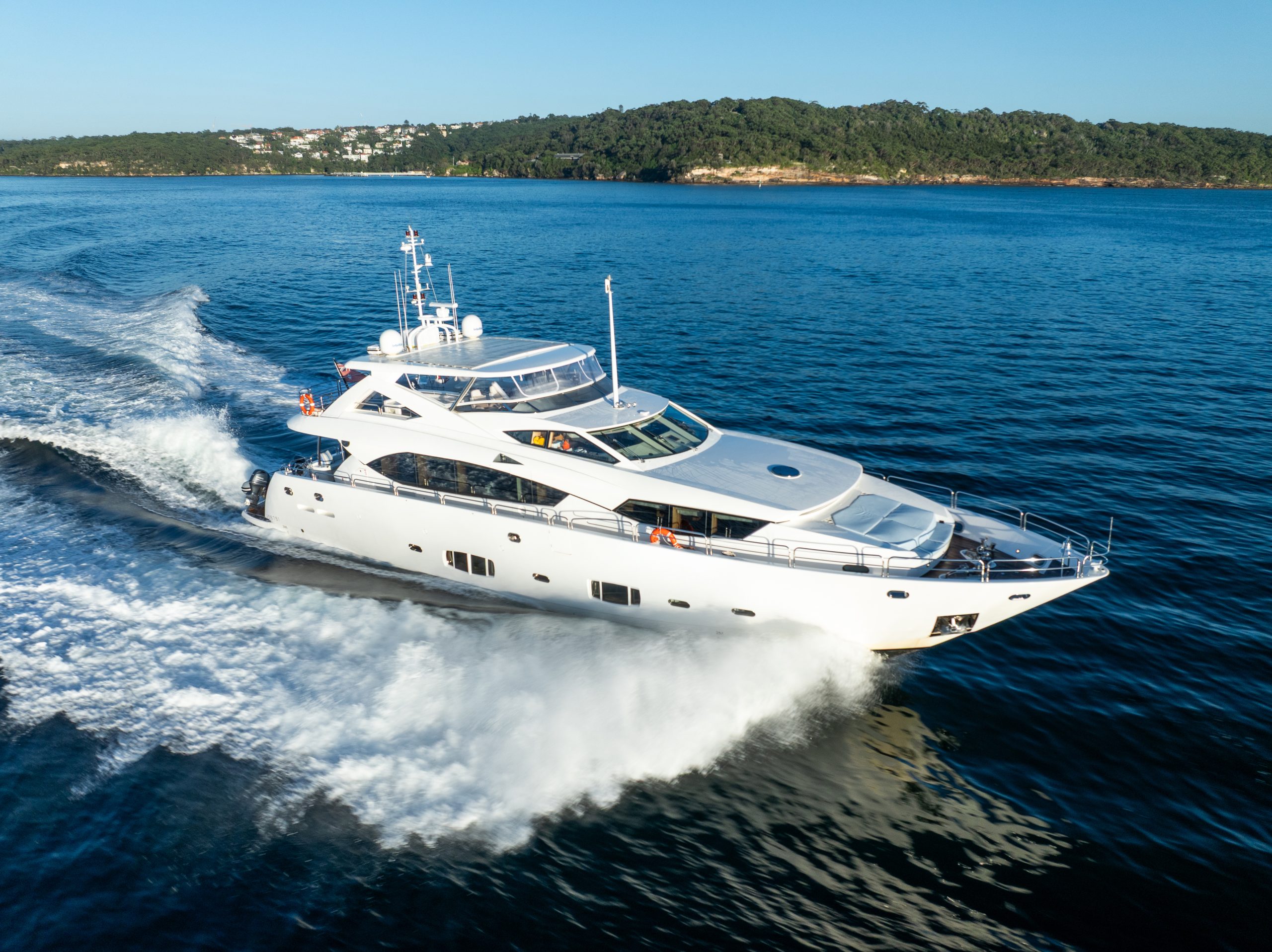 Yacht exterior image