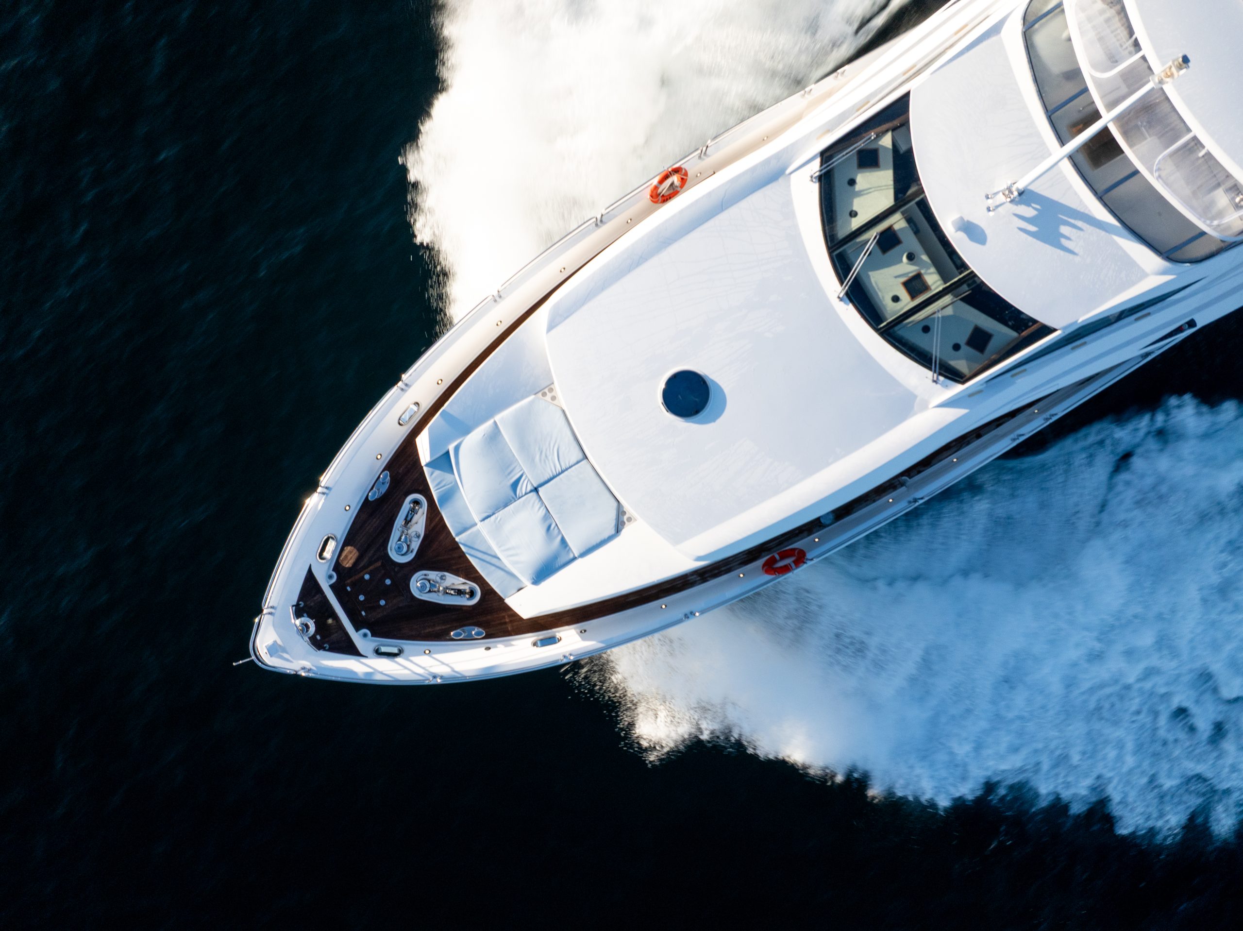 Yacht exterior image