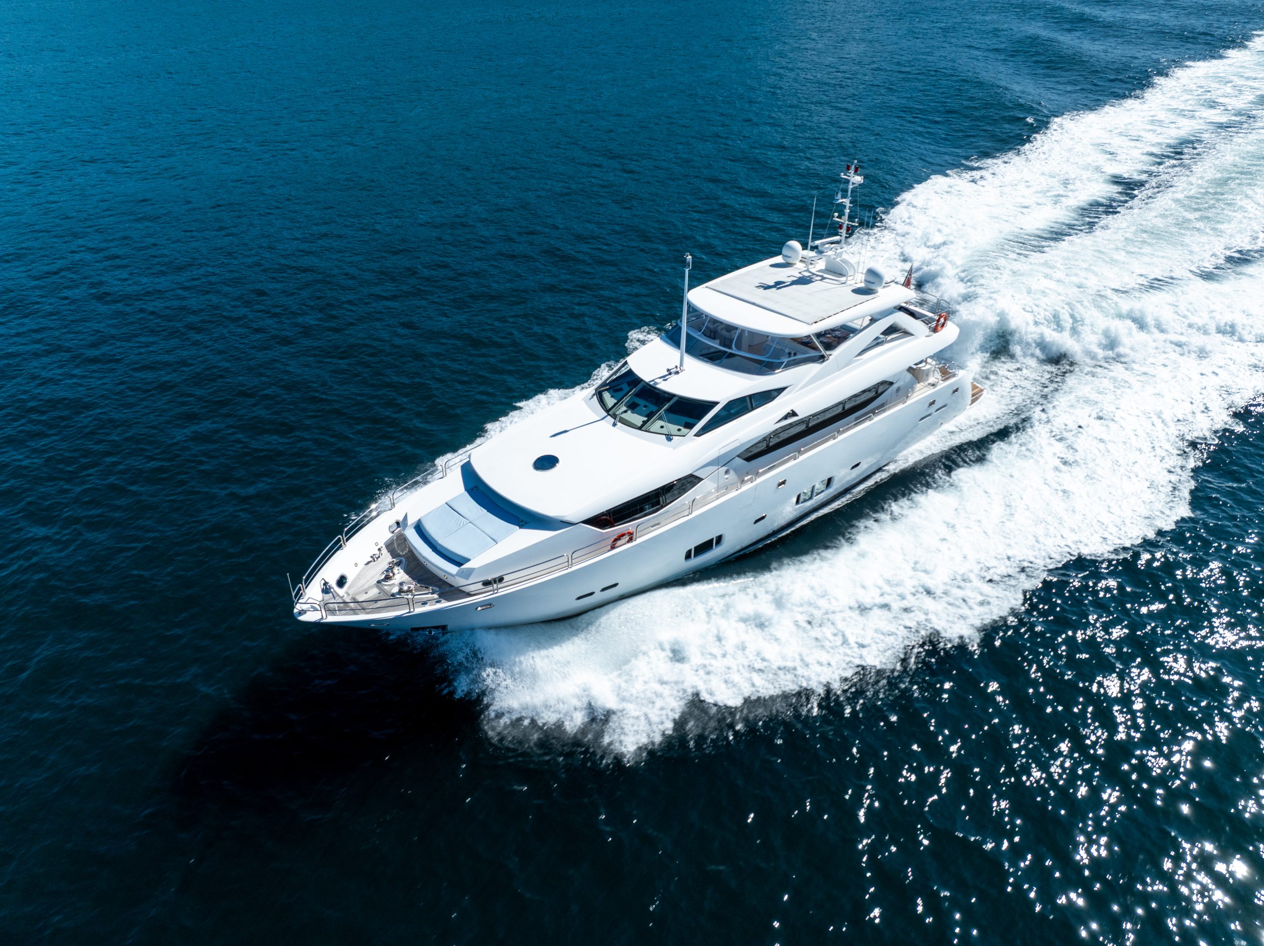 Yacht exterior image