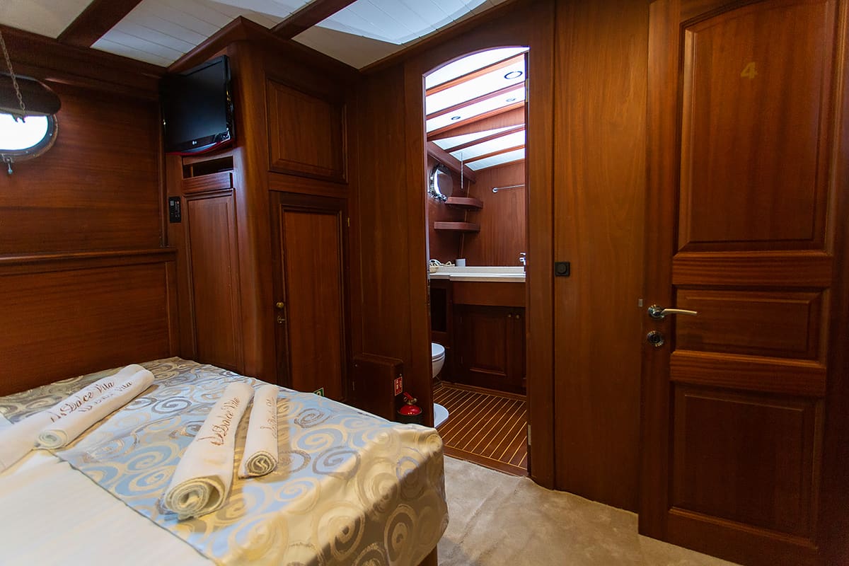 Yacht interior image