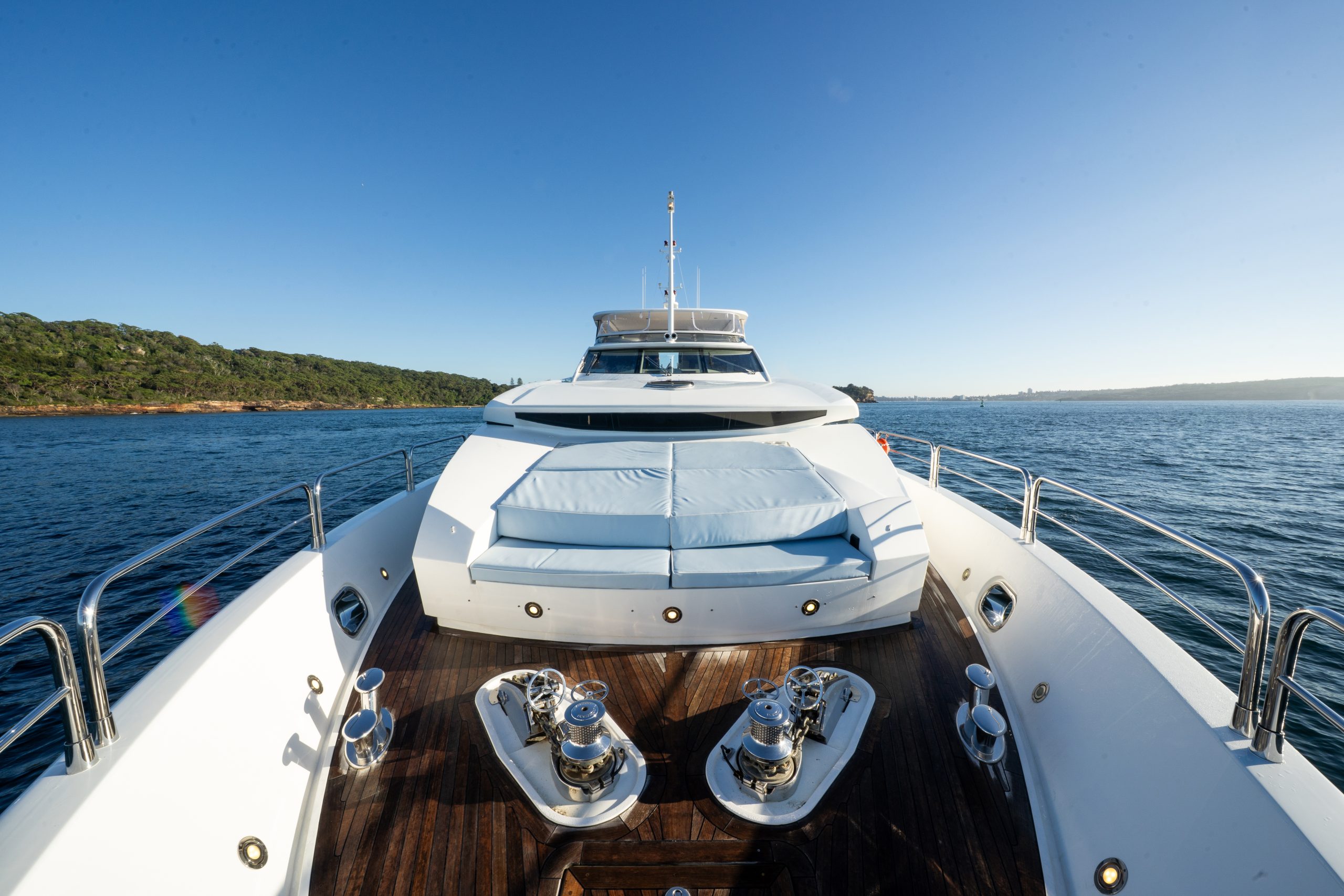 Yacht exterior image