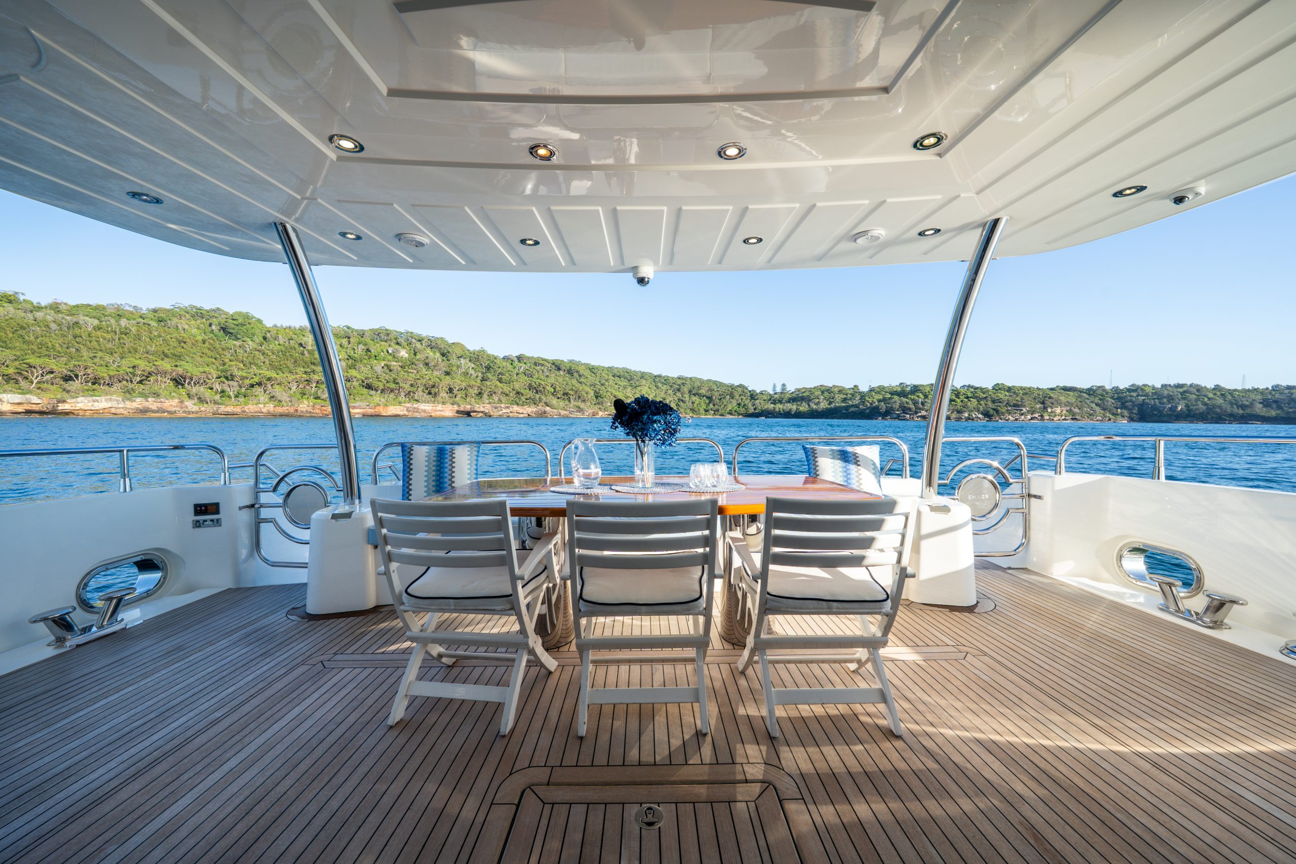 Yacht exterior image