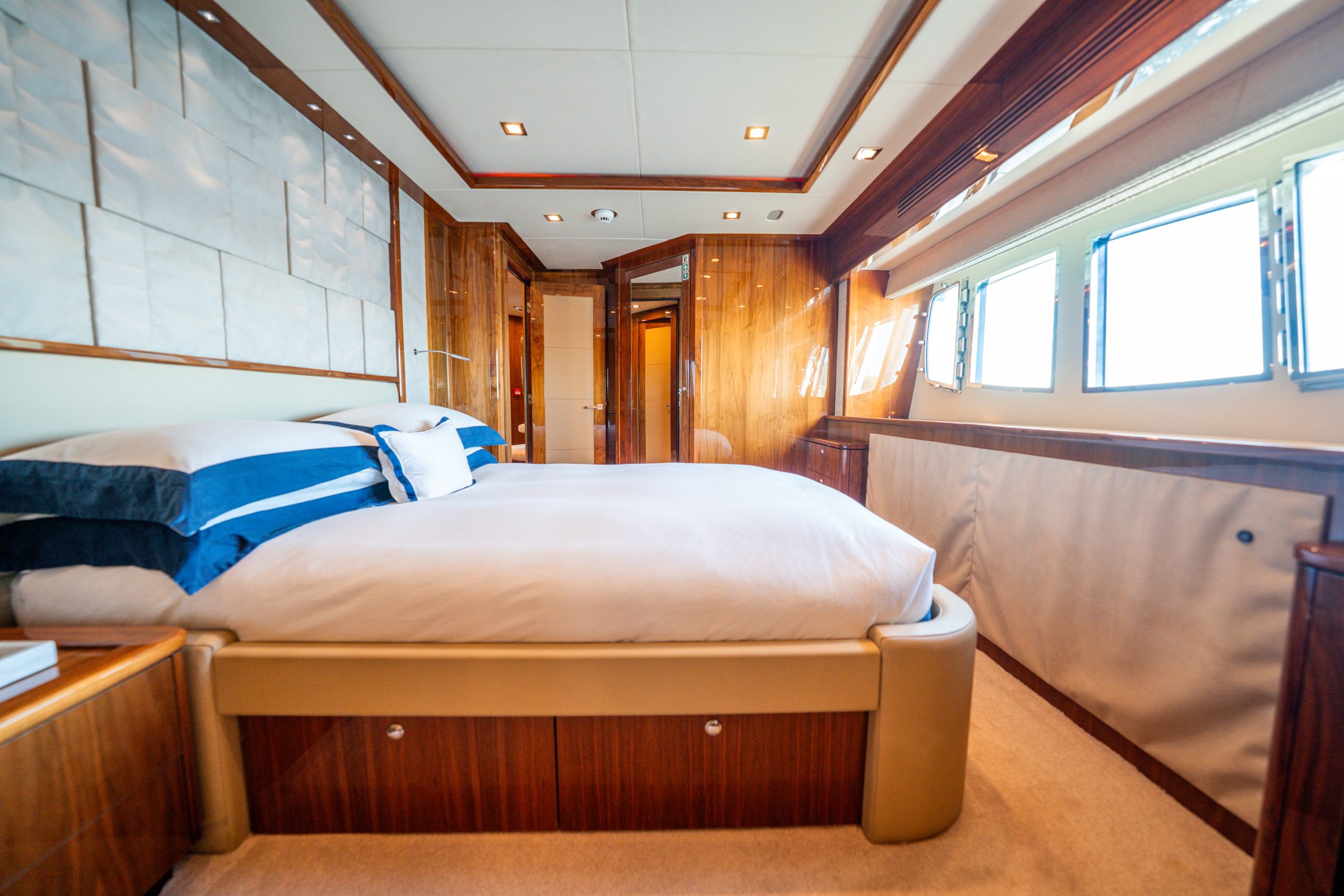 Yacht interior image