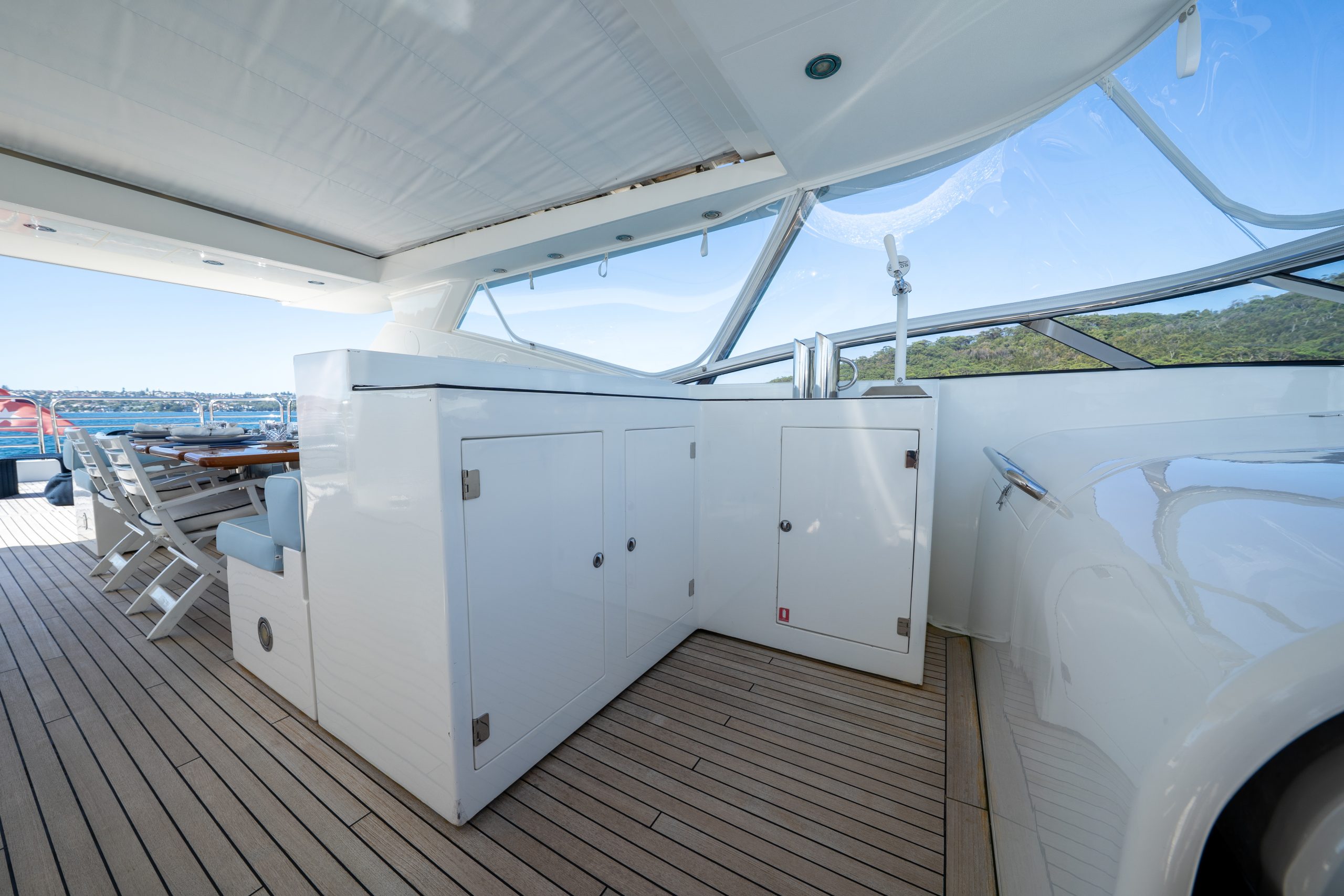 Yacht exterior image