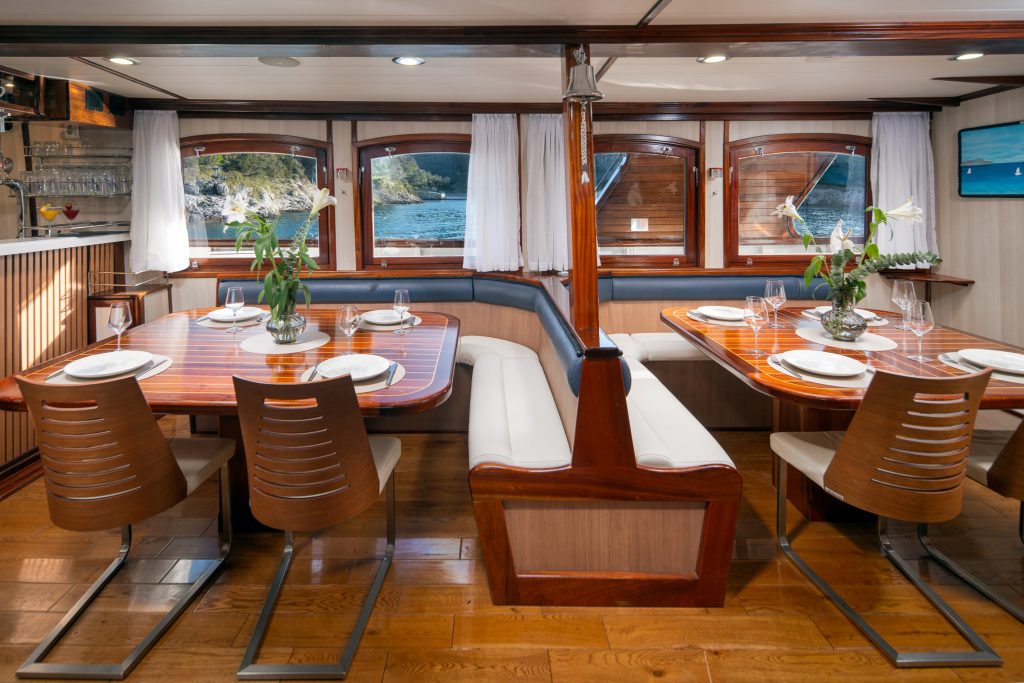 Yacht interior image