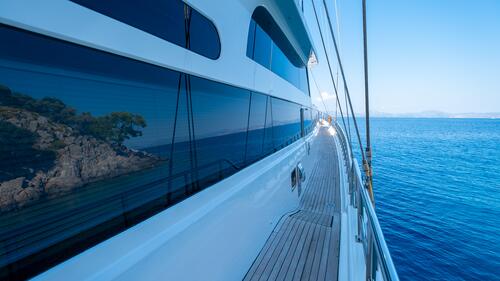 Yacht exterior image
