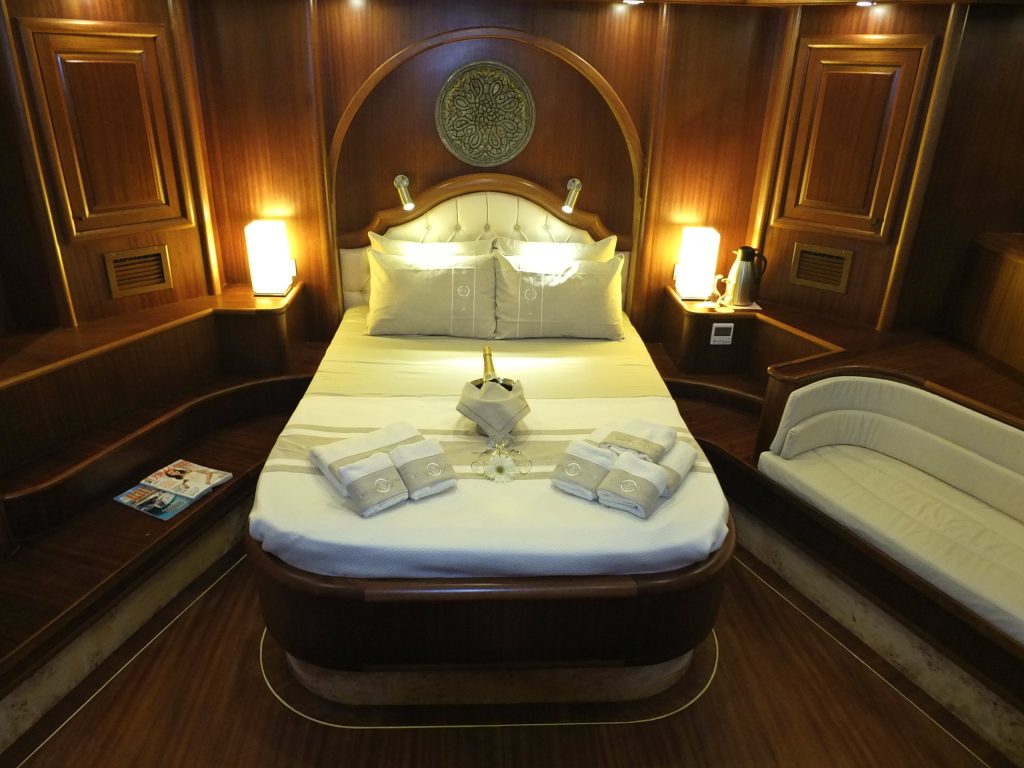 Yacht interior image