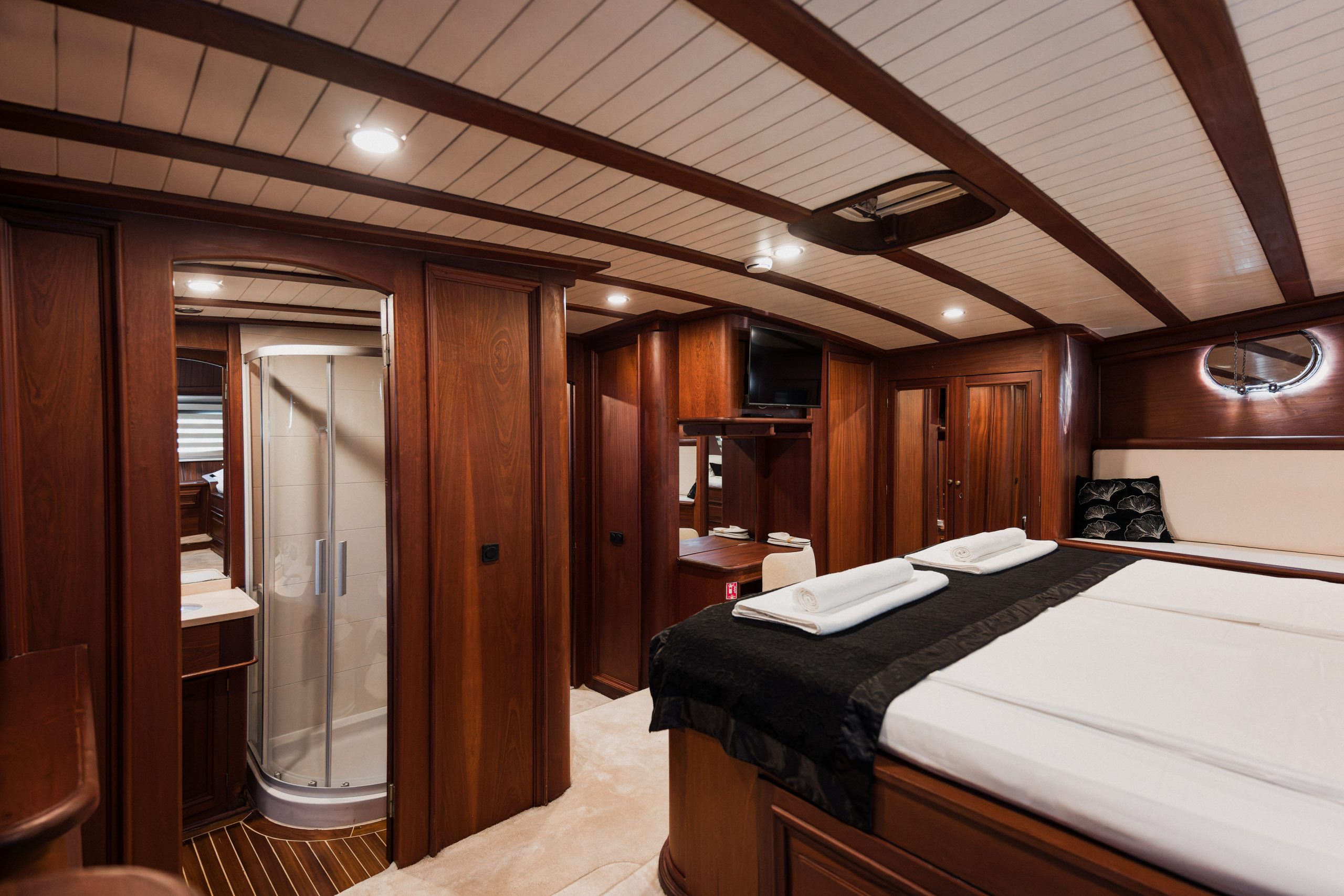 Yacht interior image
