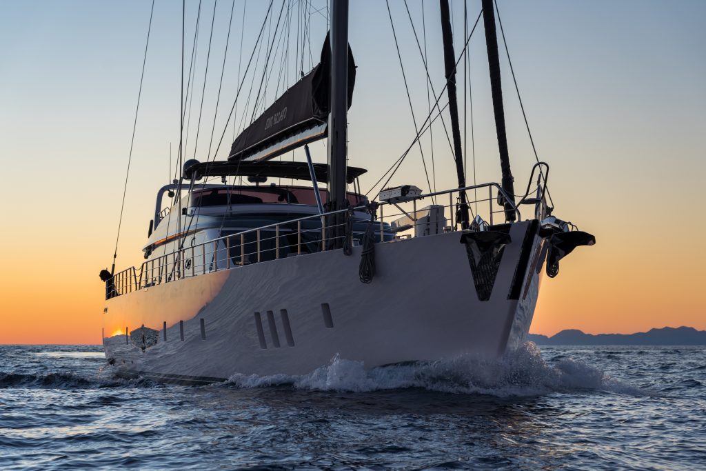 Yacht exterior image