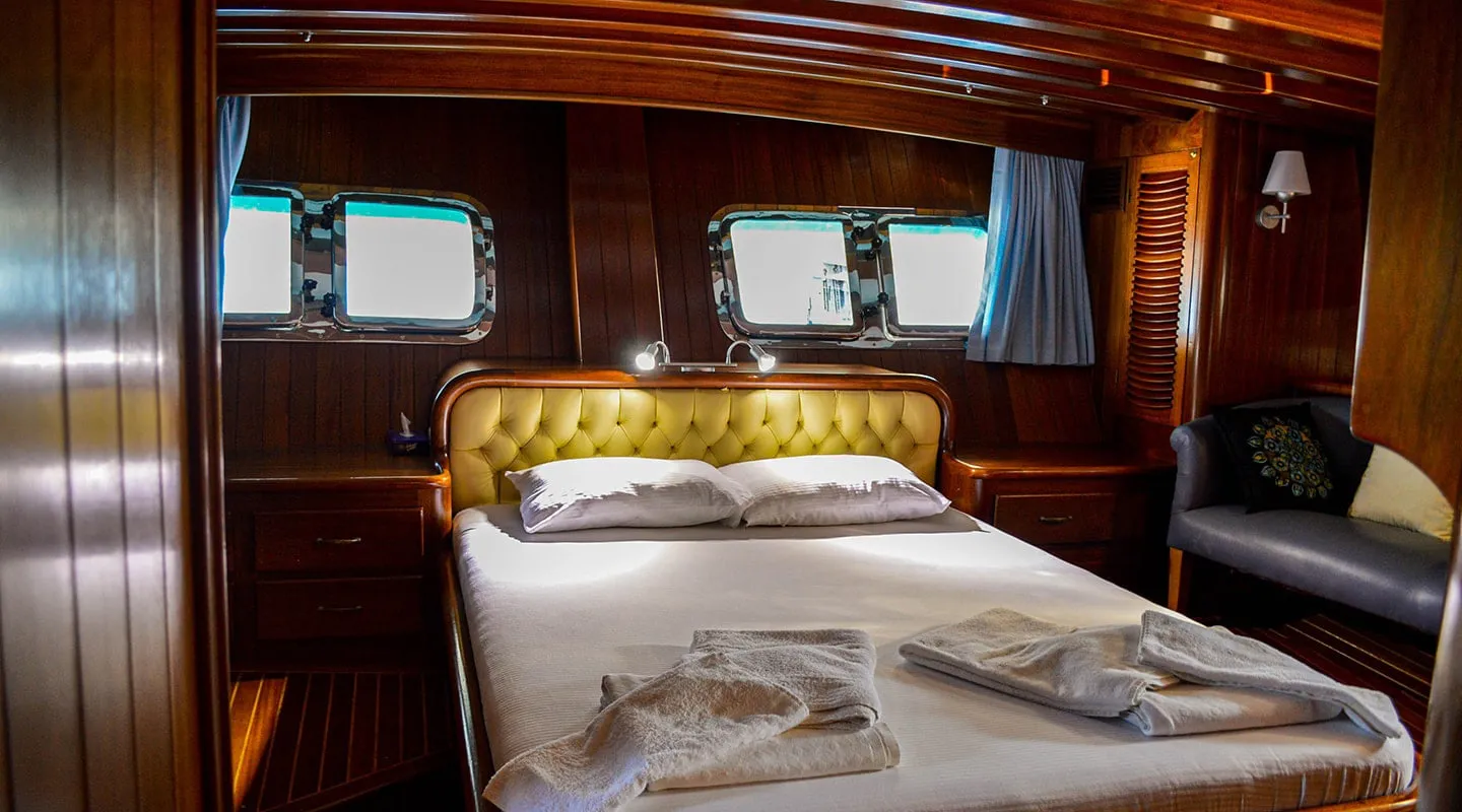Yacht interior image