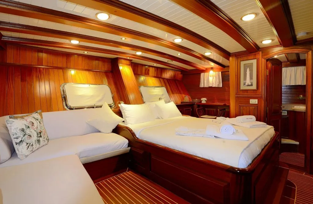 Yacht interior image