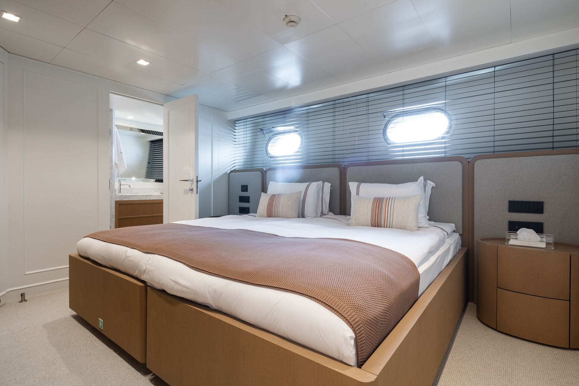 Yacht interior image