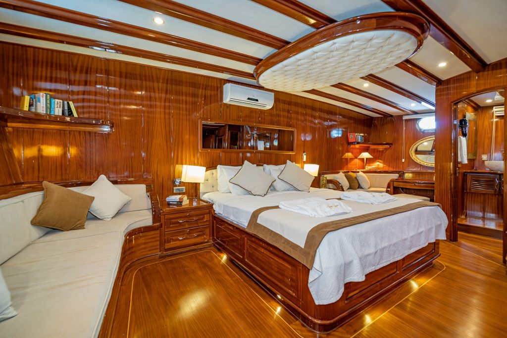 Yacht interior image