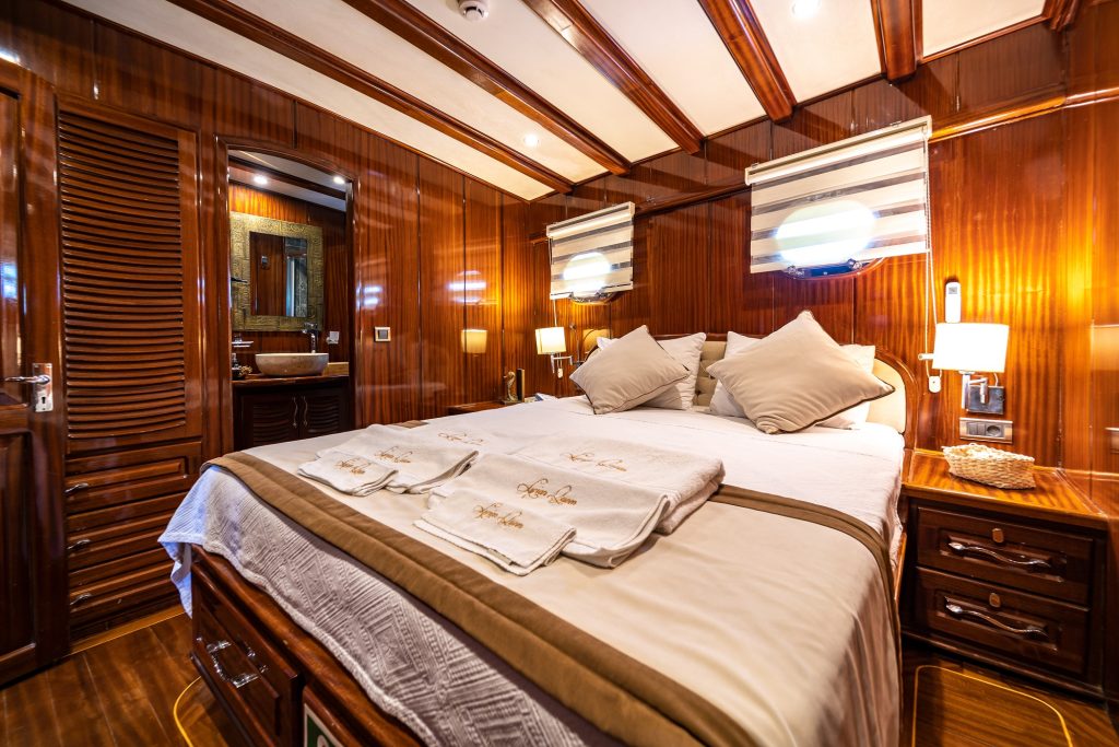 Yacht interior image