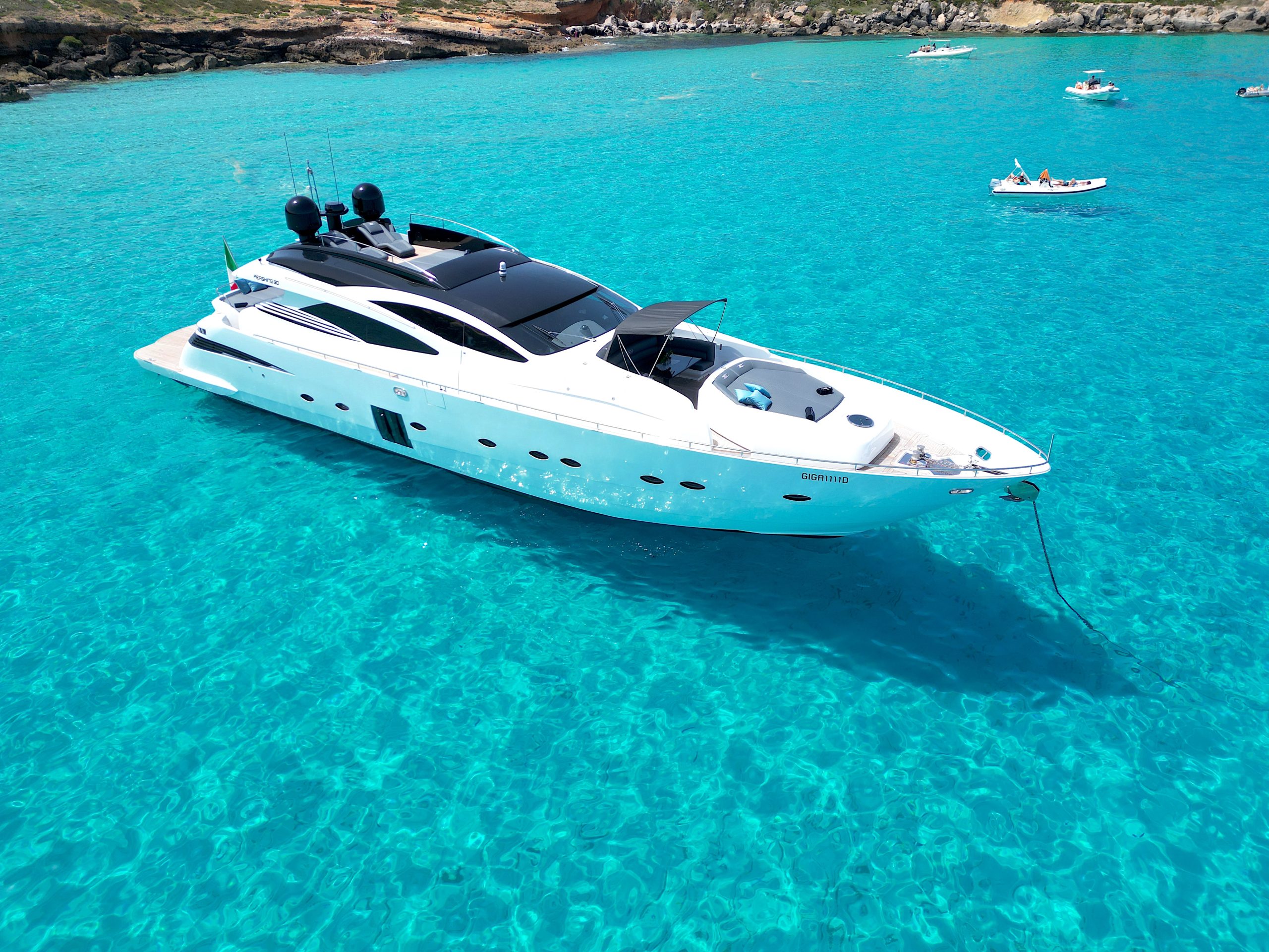 Yacht exterior image