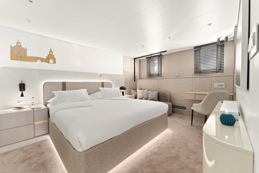 Yacht interior image