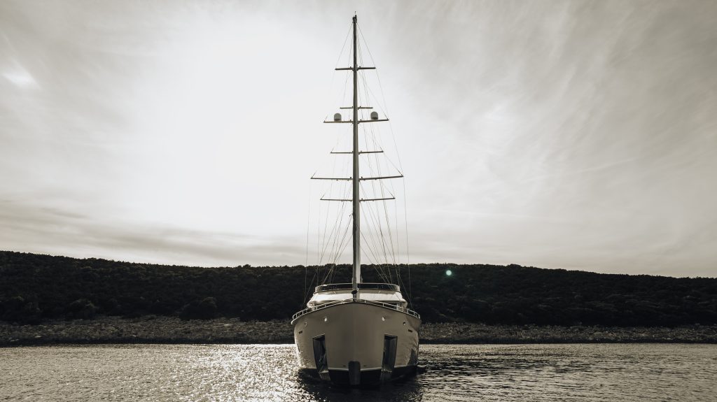 Yacht exterior image