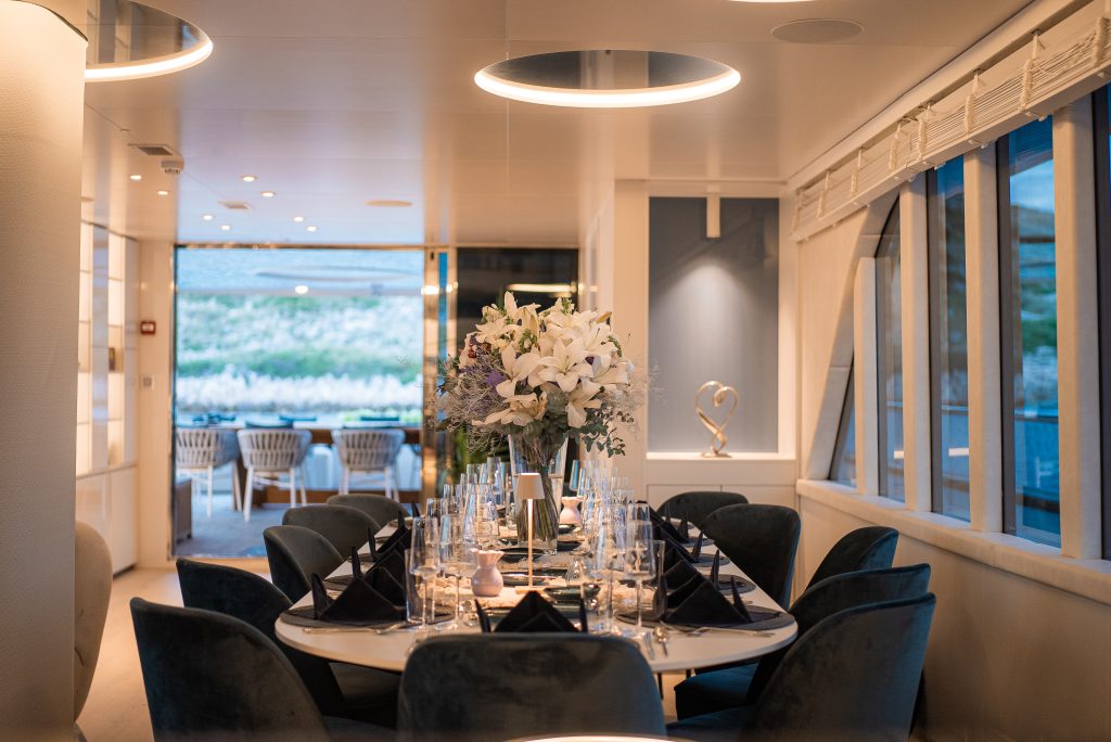 Yacht interior image