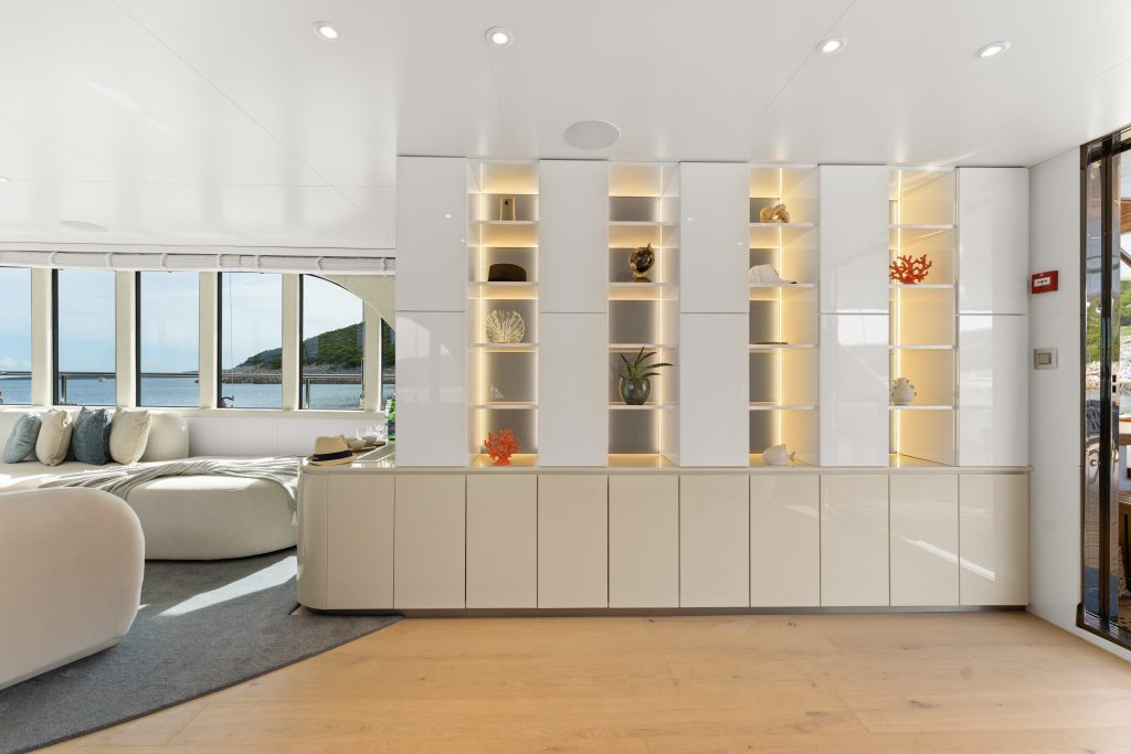 Yacht interior image