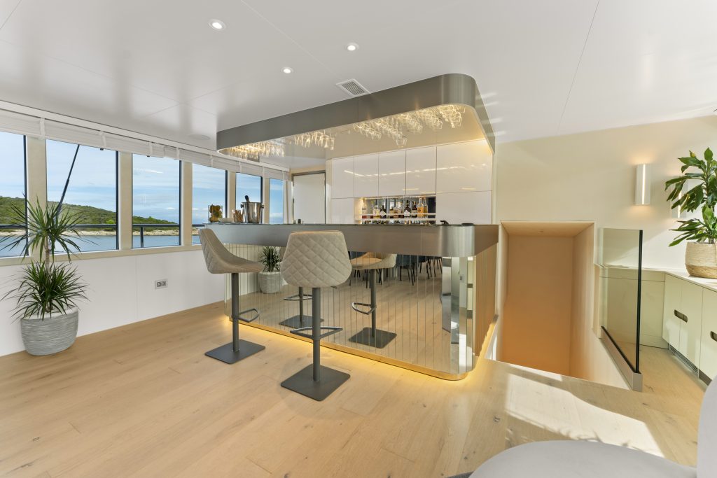 Yacht interior image