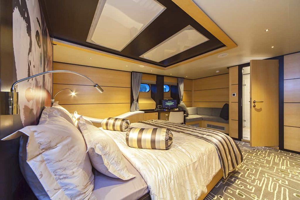 Yacht interior image
