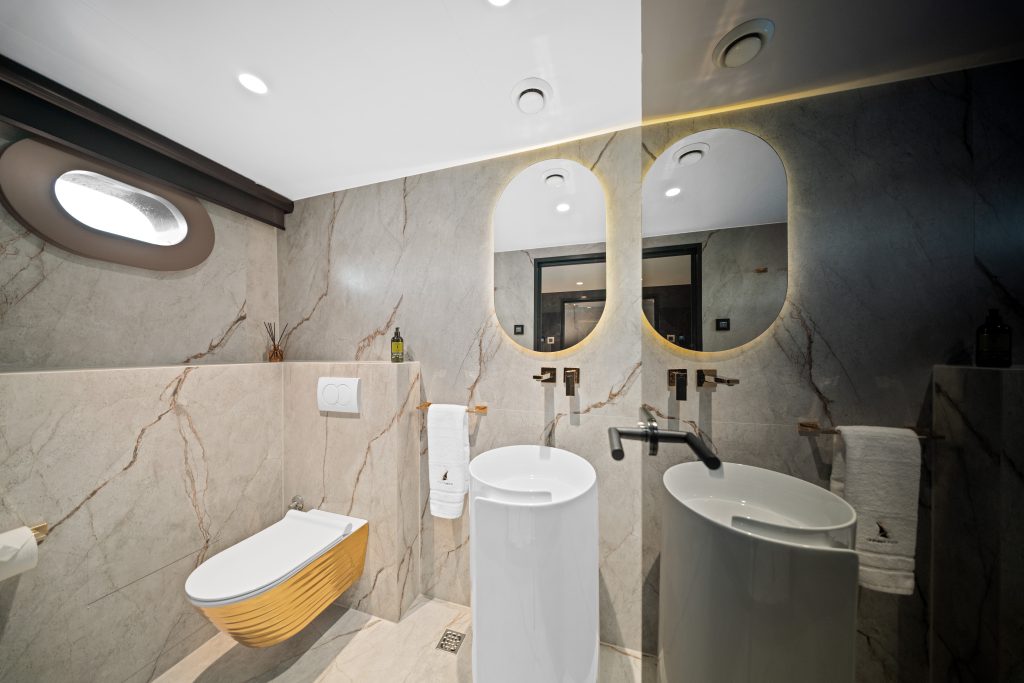 Yacht interior image