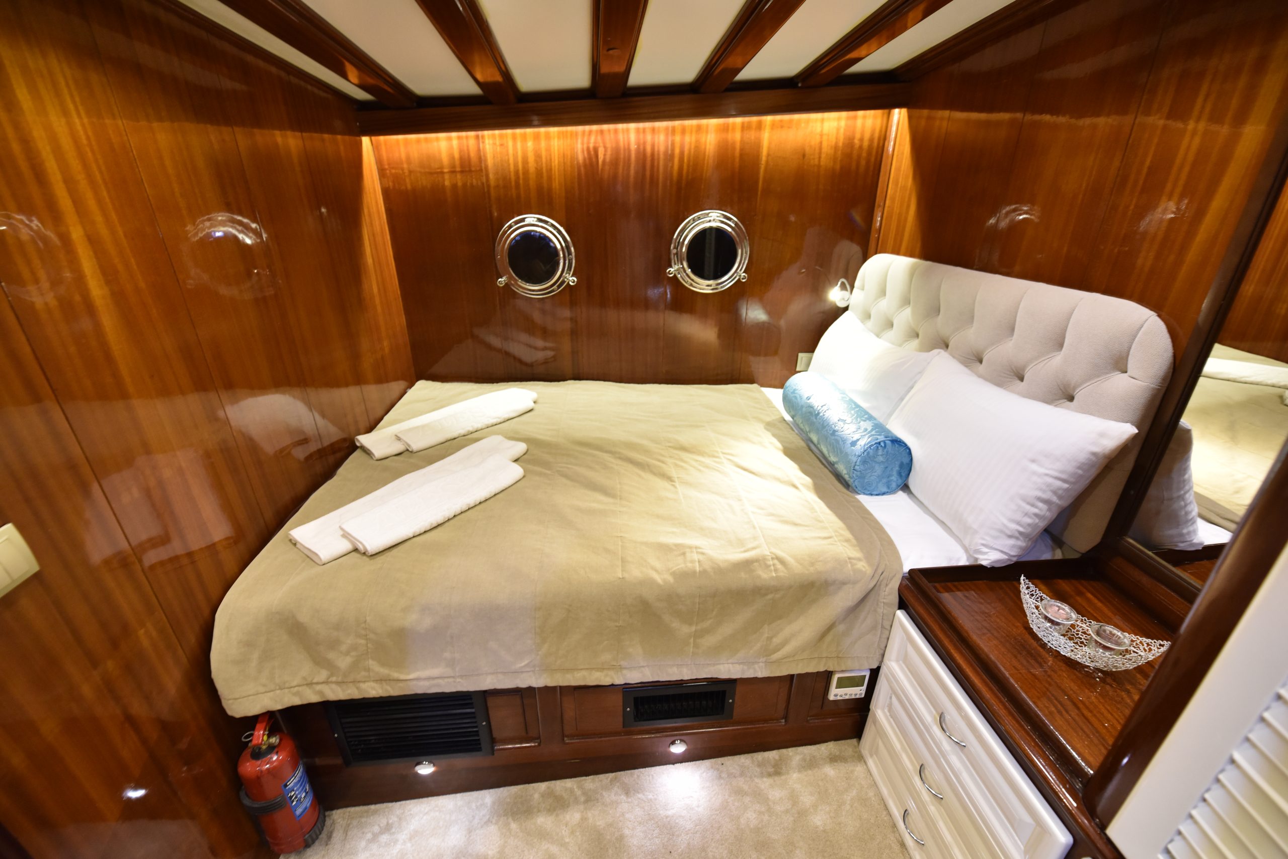 Yacht interior image