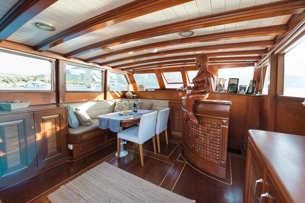 Yacht interior image