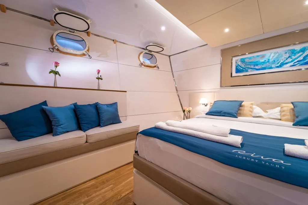 Yacht interior image