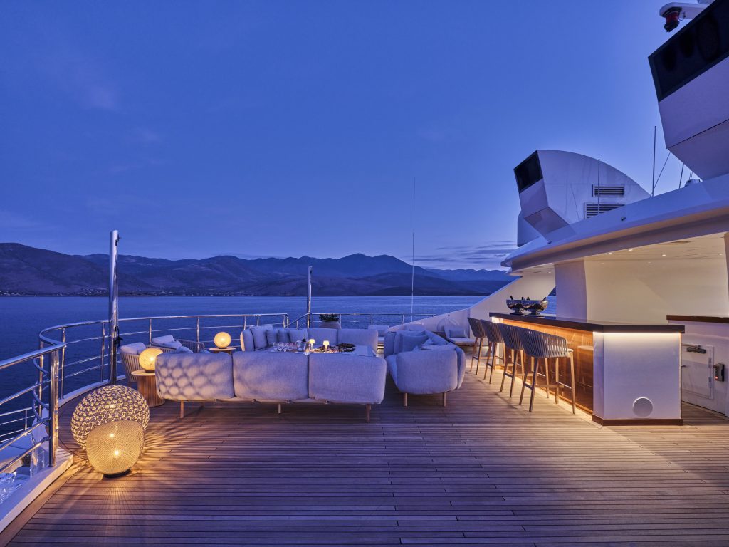 Yacht exterior image