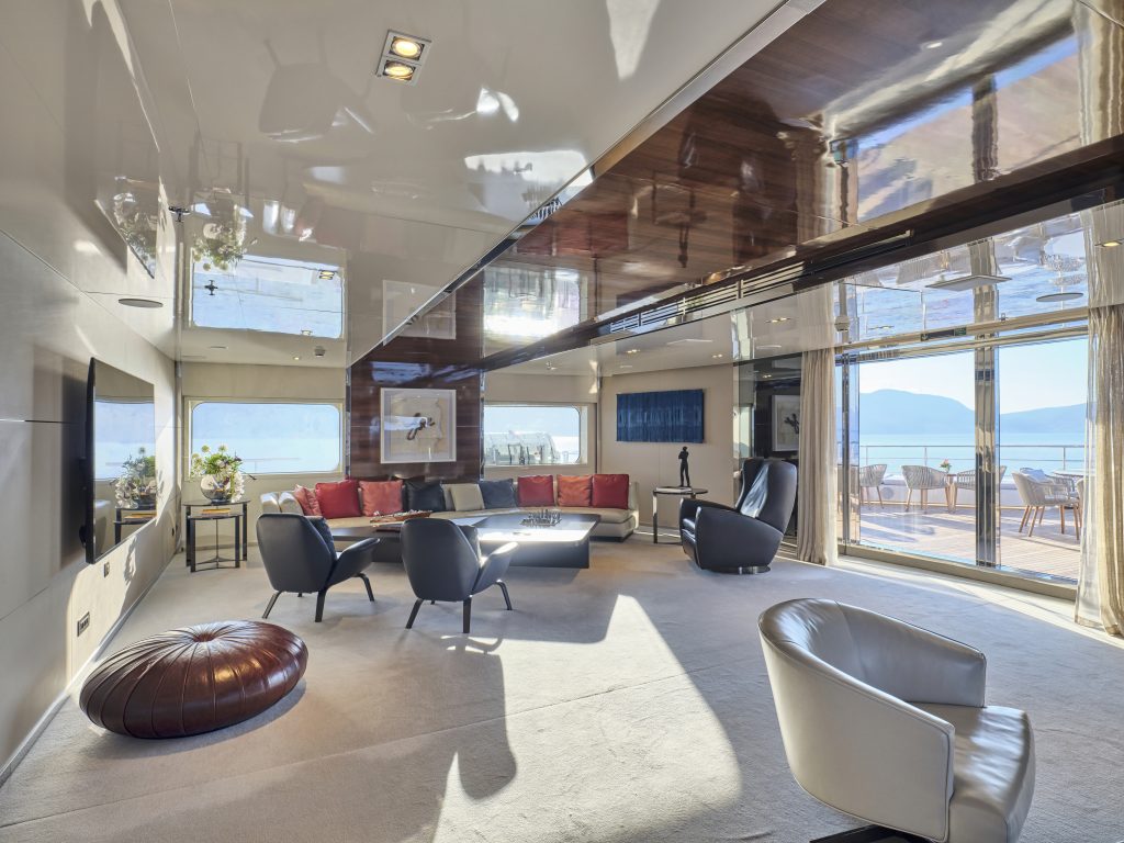 Yacht interior image