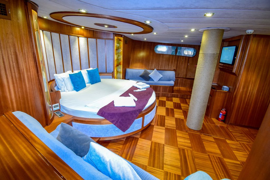 Yacht interior image