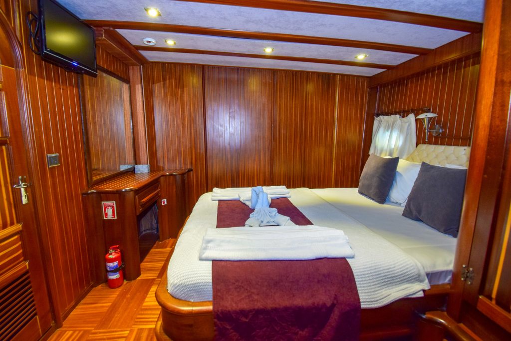 Yacht interior image
