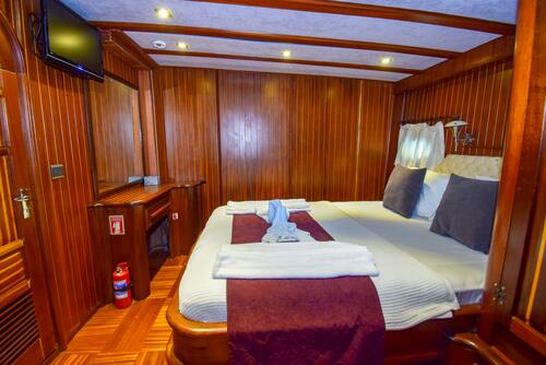 Yacht interior image