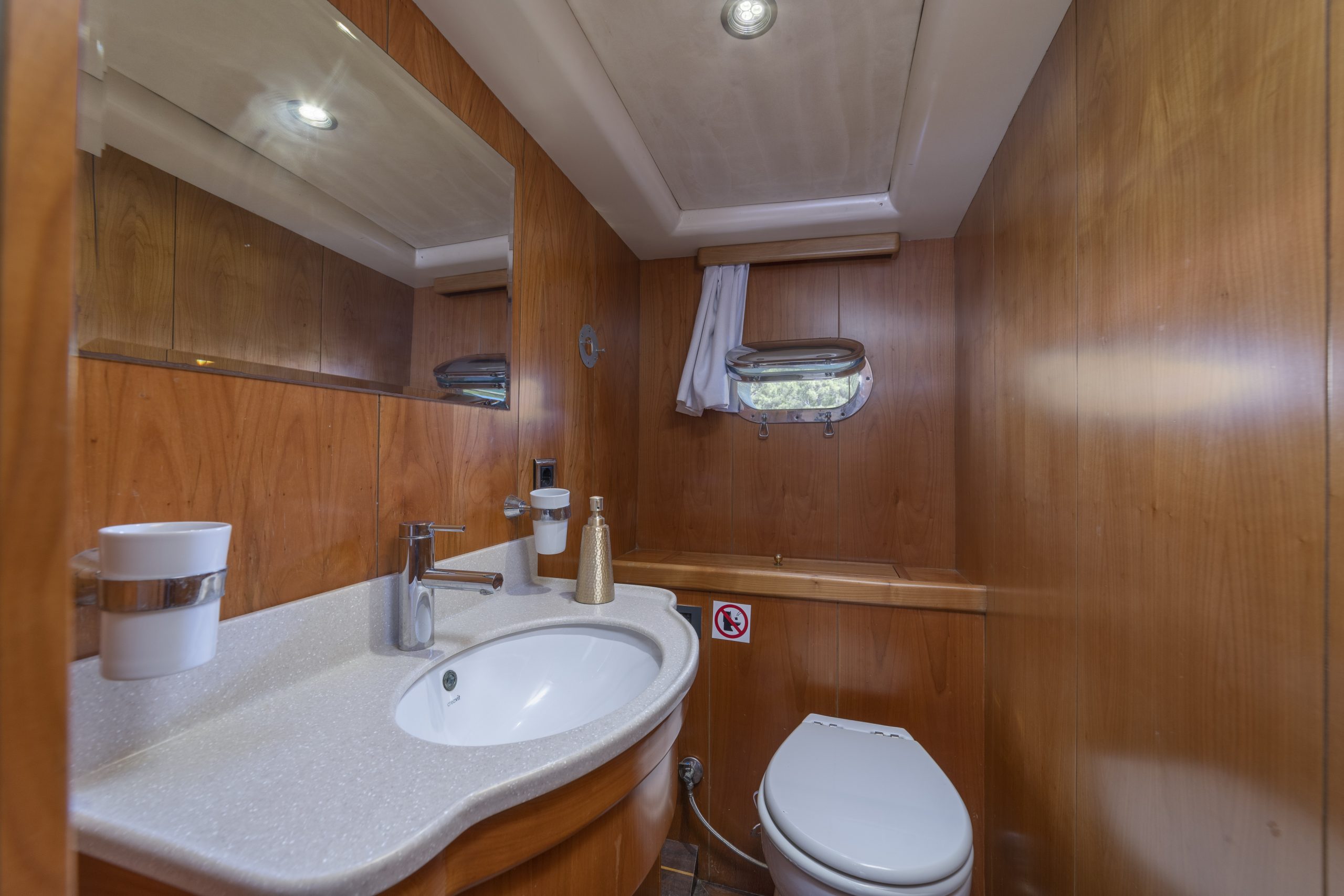 Yacht interior image