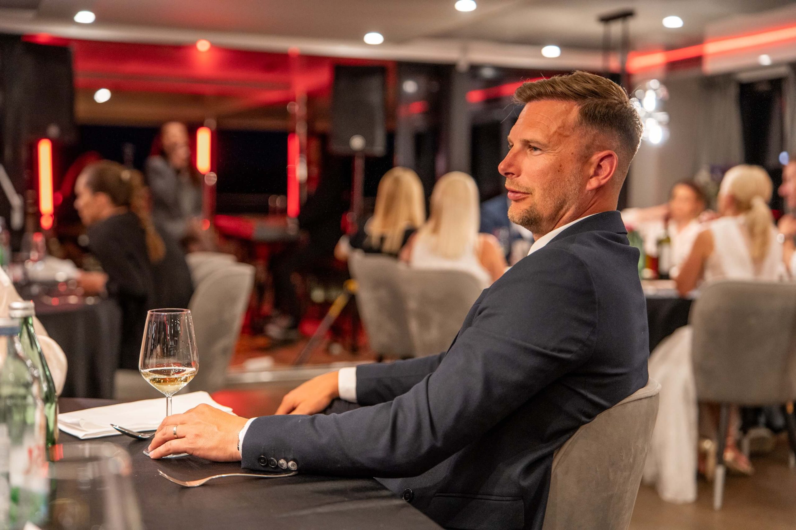 corporate yacht charers