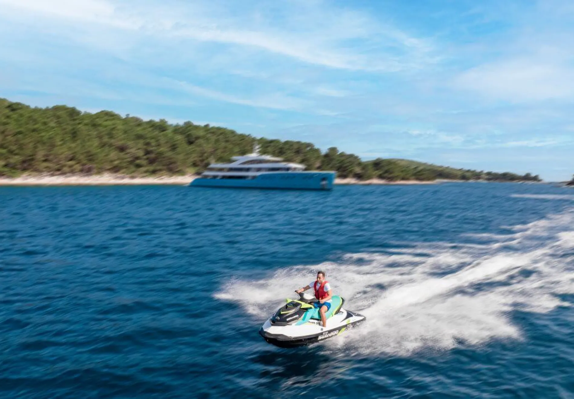 Best luxury yacht amenities