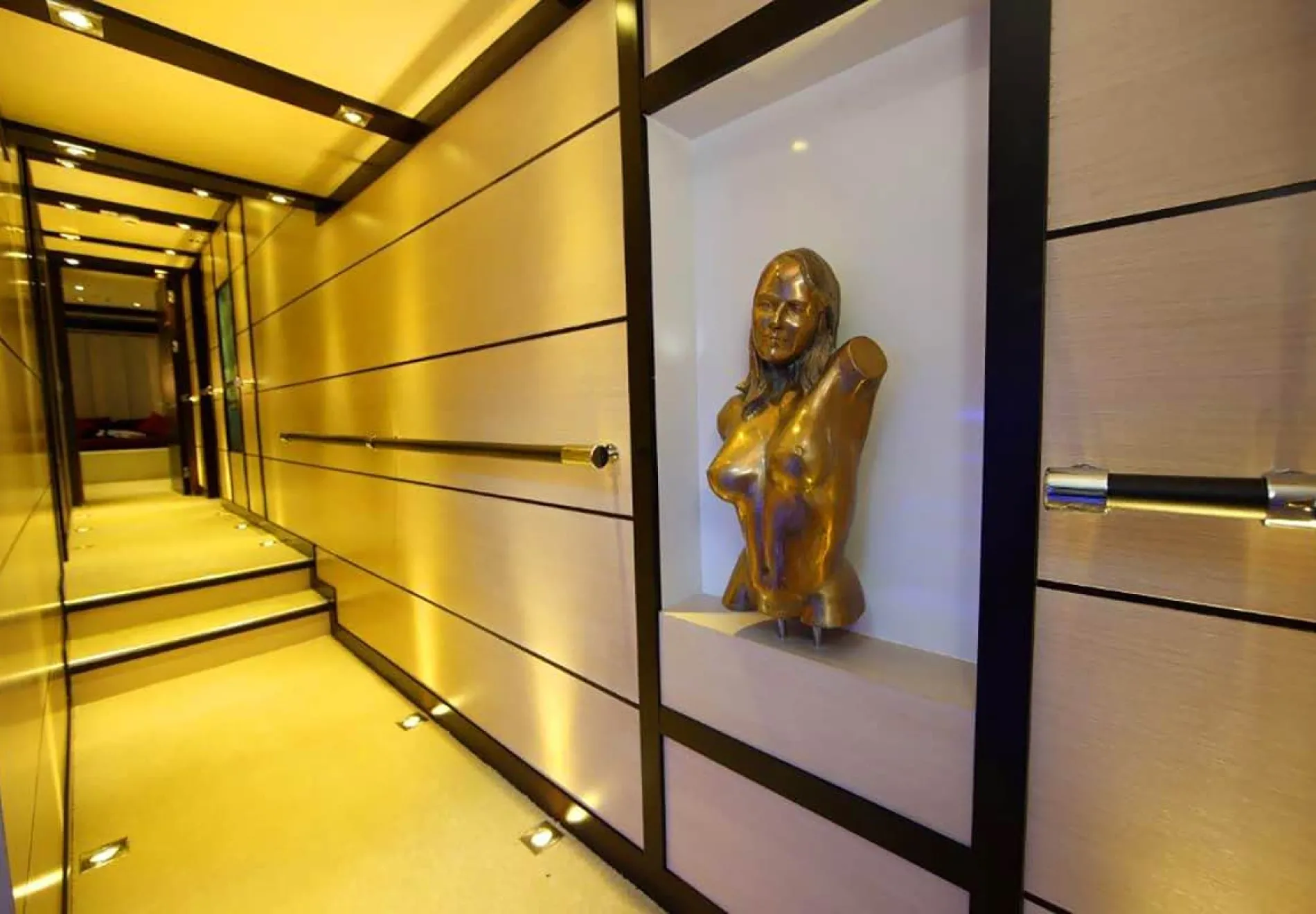 perla del mar - hall